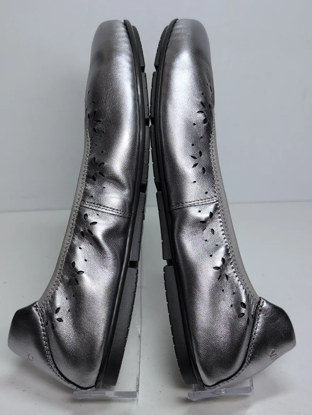 Vionic Geneva metal ballet silver flats women's size 8 EU 39